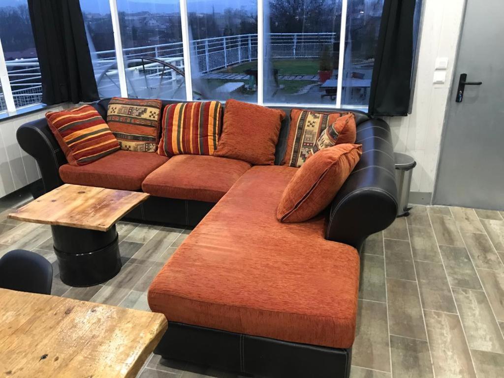 Best Price #3 "La Serre" X4 People Orchamps-Vennes Zewnętrze zdjęcie