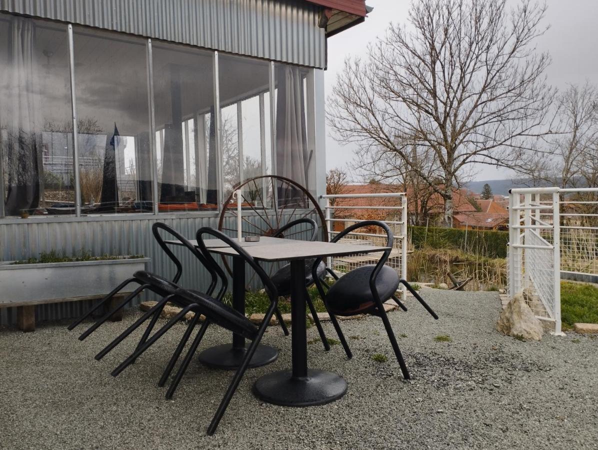 Best Price #3 "La Serre" X4 People Orchamps-Vennes Zewnętrze zdjęcie